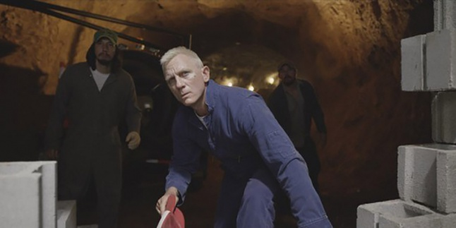 Daniel Craig Main Film Bareng Adam Sandler dan Channing Tatum