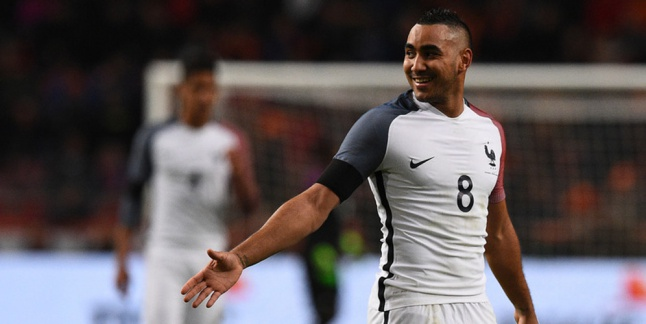 Utusan Barcelona Kepergok Amati Payet