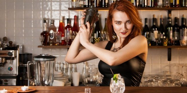 Wah, Topless Coffee Shop Benar-Benar Ada!