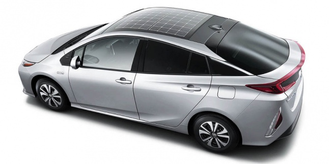 Wih Canggih! Toyota New Prius Pakai Solar Panel