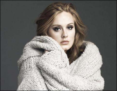Adele hamil!
