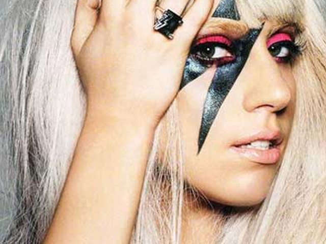 Ben Stiller Ajak Lady Gaga Main di 'Zoolander'  