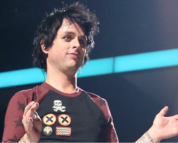 Billie Joe Armstrong Jual Rumah Pantai thumbnail