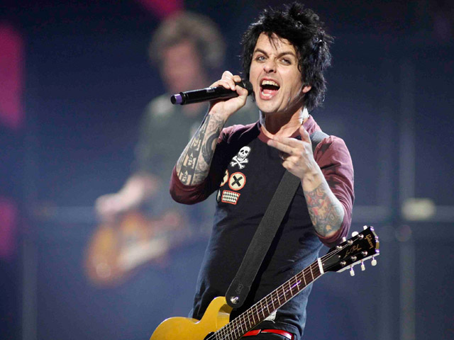Billie Joe Armstrong Sesali Kejadian di Festival Radio Vegas thumbnail