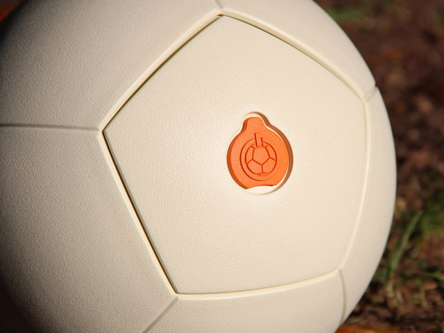 Bola Ini Bisa Jadi Pengganti Listrik!