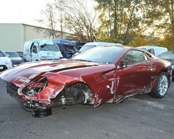 Ferrari Ringsek Christiano Ronaldo Dilelang!