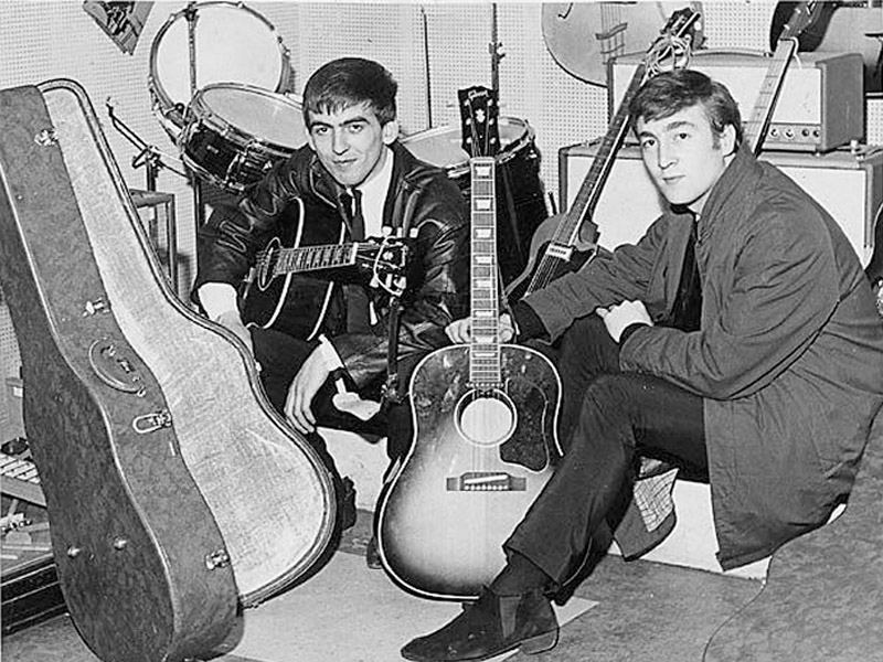 Gitar Langka John Lennon dan George Harrison Bakal 