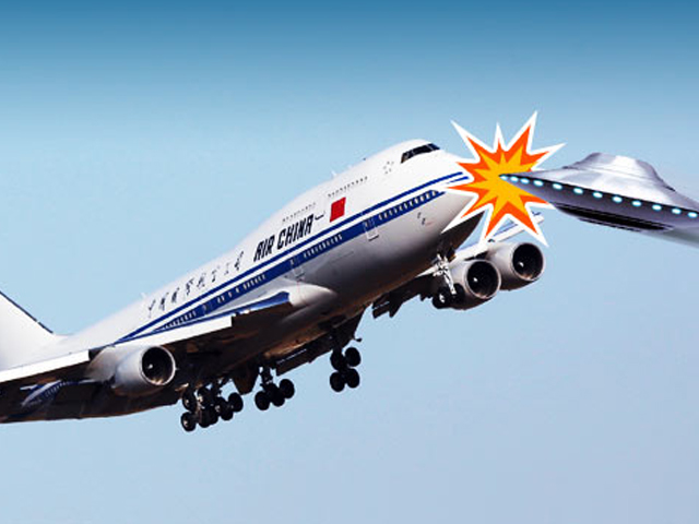 Heboh! Pesawat Air China Ditabrak Ufo?