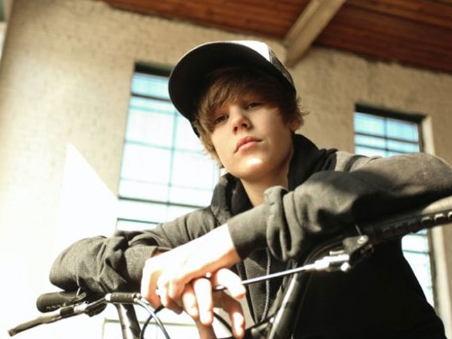 Ibu Justin Bieber bikin memoir