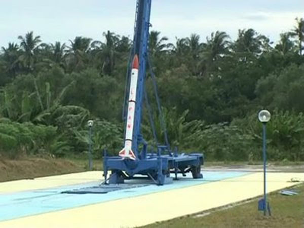 Indonesia luncurkan roket buatan sendiri!