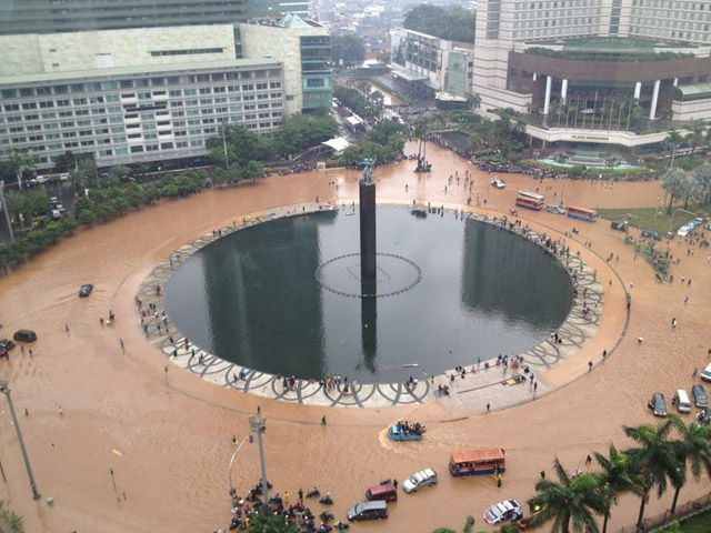 Januari-Maret 2014, Jakarta Waspada Banjir! thumbnail