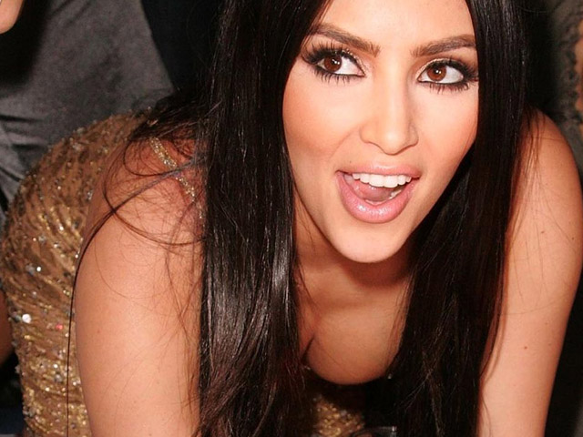 Kim Kardashian Diserang!