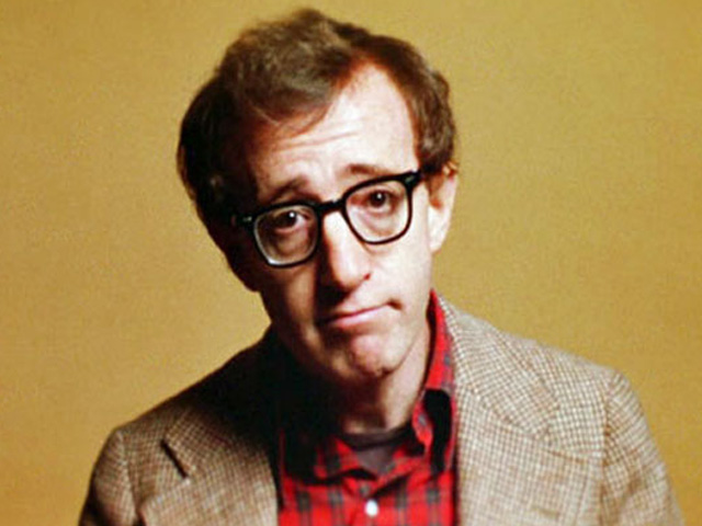 Masuk Lounge VIP MSG, Woody Allen Dicekal 
