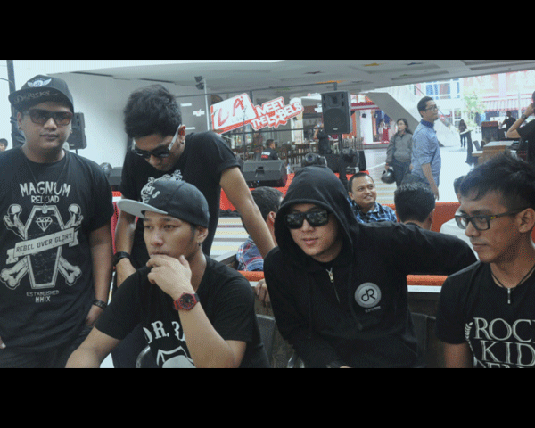 Mau Sukses di Musik? Setia di Jalur Musik Loe!