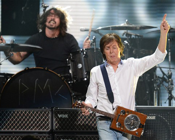 Nirvana Bangkit, Paul McCartney Jadi Frontman