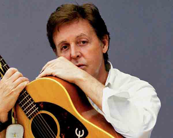 Paul McCartney: Yoko Ono Bukan Penyebab The Beatles Bubar