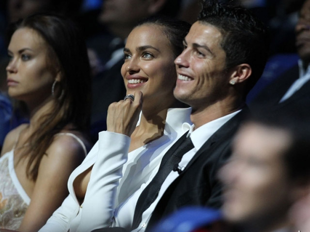 Ronaldo dan Shayk Kagumi Tari Kecak thumbnail