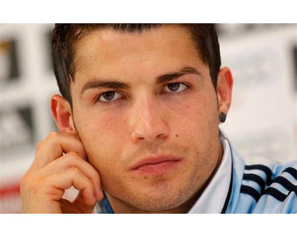 Saint Germain Incar Christiano Ronaldo