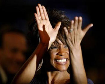 Whitney Houston hadiri tribut untuk Clive Davis