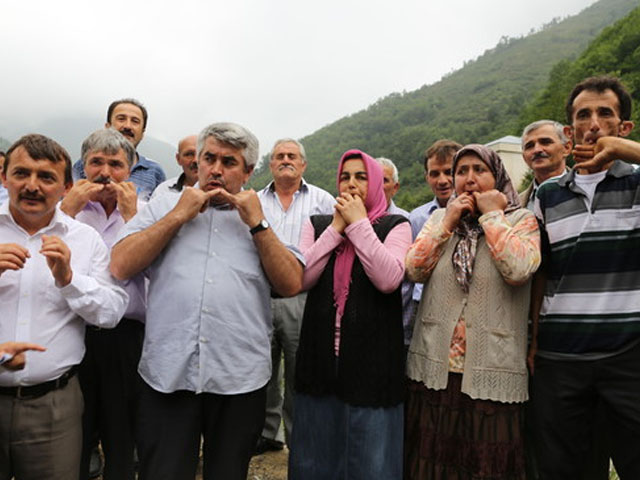 Wow, Penduduk Desa Ini Berkomunikasi dengan 'Bahasa Burung'!