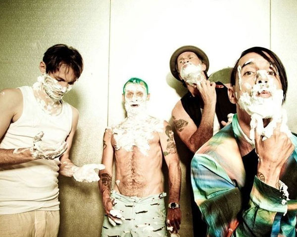 Yuk, Download Gratis Mini Album RHCP