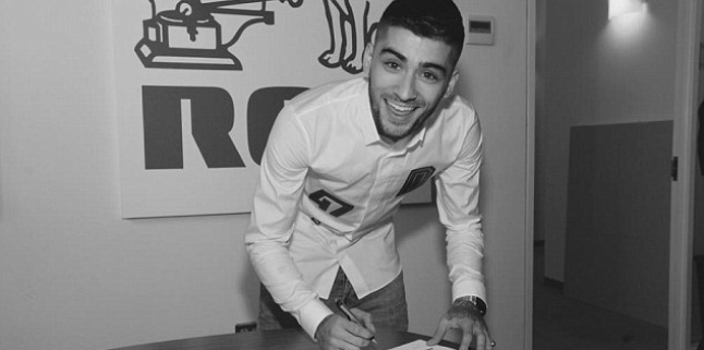 Zayn Malik: KONTRAK REKAMAN BARU, BIKIN FANS BETE
