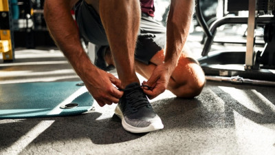 sepatu running vs sepatu workout