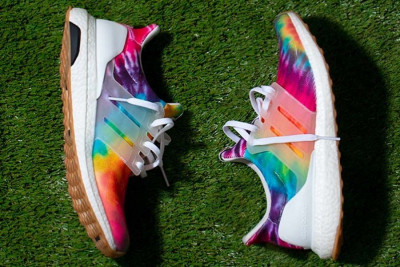 Dari Festival Musik Berubah Jadi Sneaker Keren Ini! thumbnail