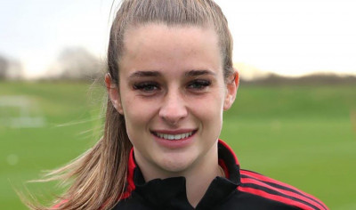 Ella Toone, Idola Manchester United thumbnail