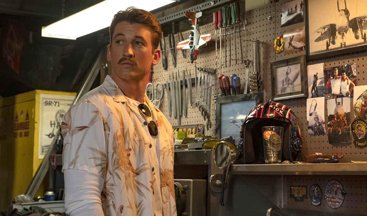 Kumis 'Top Gun' Makin Nge-trend