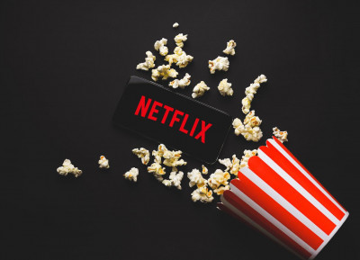 Serial Netflix Paling Populer 2022: Lo Udah Nonton Belum? thumbnail