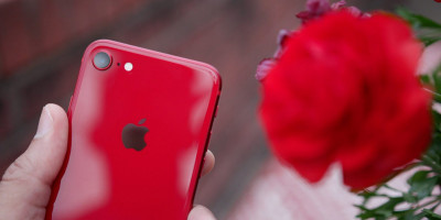 Apple Umumkan iPhone SE Generasi Kedua thumbnail