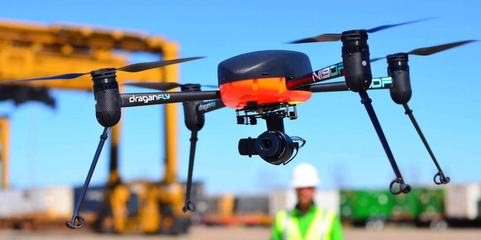 Keren, Drone Ini Bisa Deteksi Social Distancing