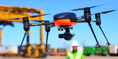 Keren, Drone Ini Bisa Deteksi Social Distancing