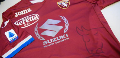 Suzuki Juara MotoGP Tersemat di Jersey Torino FC thumbnail