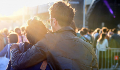 Nonton Konser Jadi NgeDate Paling The Best? Ini Alasannya! thumbnail