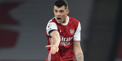Granit Xhaka Vs Fans Arsenal Kian Memanas