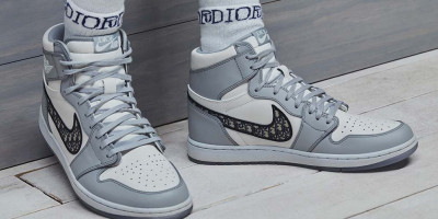 Abu-abu Teduh di Kolaborasi DIOR x Air Jordan 1 thumbnail