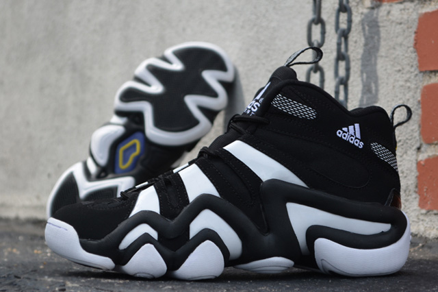 Sneakers Kobe Bryant Signature Terbaik 