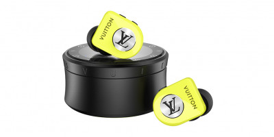 Louis Vuitton Rilis Wireless Earbuds thumbnail