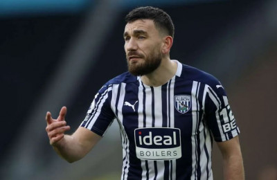 Hukuman Menanti West Ham dan West Brom, Ada Apa Ya? thumbnail