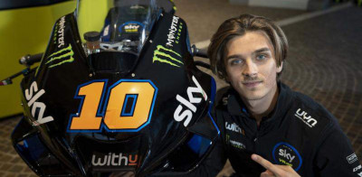 2 Warna Beda Avintia Ducati thumbnail