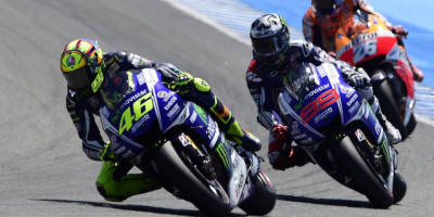 Rossi Bikin Mantan Rival Kaget Pindah Ke Tim Satelit thumbnail
