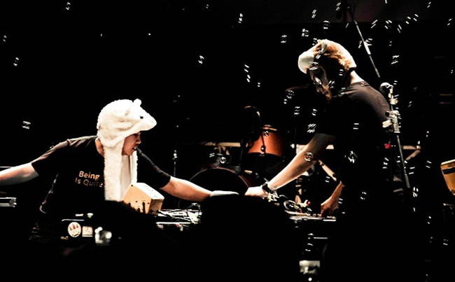 20 Musisi dan Lagu Indie Terpopuler Era 2000-an di Indonesia | Lazone