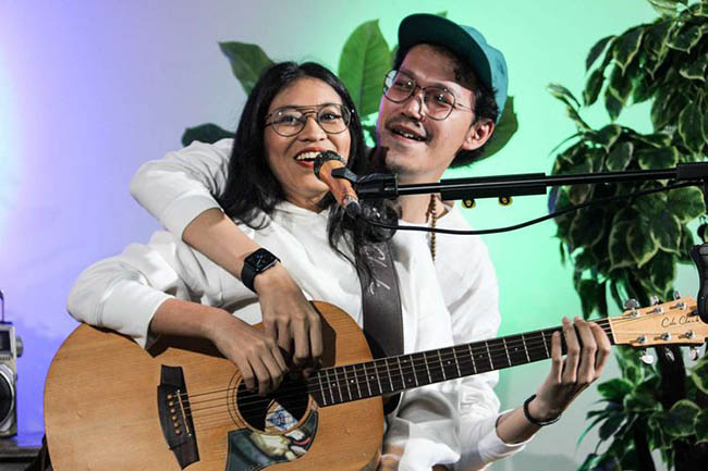 Band Indie Endah N Rhesa