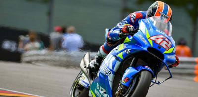 Alex Rins Kesal Crash Lagi thumbnail