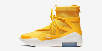 Kolaborasi Nike Air dan Fear of God Hadir dalam Warna Kuning thumbnail