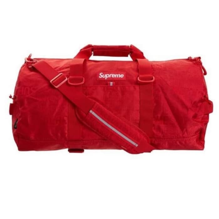 Travelling Makin Keren dengan Supreme Duffle Bag