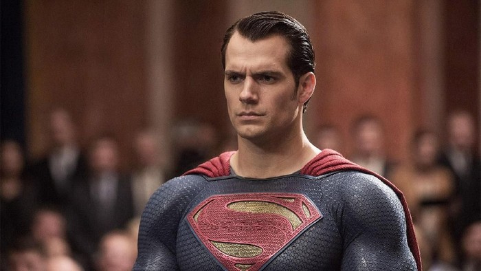Tentang Superman yang Pernah Babak Belur Oleh Alfred