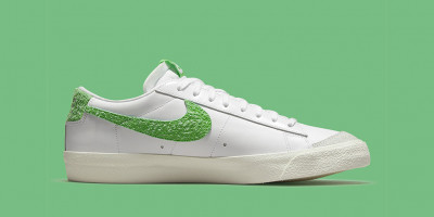 Lapangan Sepak Bola di Nike Blazer Low '77